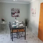 Casa Palmera Only 150 Meters To The Beach, Heated Pool, Wifi, Sat-tv, Balcony With Poolview Апартаменты