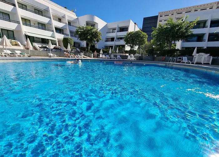 Apartman Casa Palmera Only 150 Meters To The Beach, Heated Pool, Wifi, Sat-tv, Balcony With Poolview *