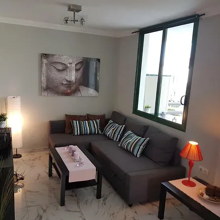 Casa Palmera Only 150 Meters To The Beach, Heated Pool, Wifi, Sat-tv, Balcony With Poolview Apartament Arona (Tenerife)