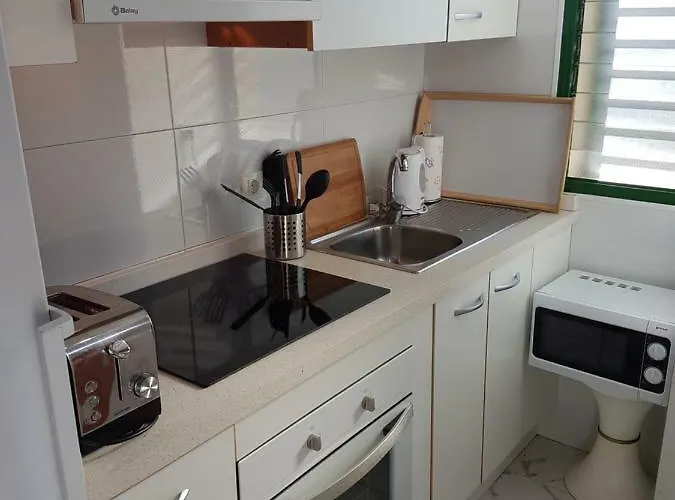 Διαμέρισμα Casa Palmera Only 150 Meters To The Beach, Heated Pool, Wifi, Sat-tv, Balcony With Poolview Arona (Tenerife)