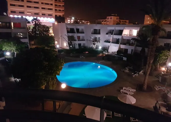 Casa Palmera Only 150 Meters To The Beach, Heated Pool, Wifi, Sat-tv, Balcony With Poolview Arona (Tenerife)