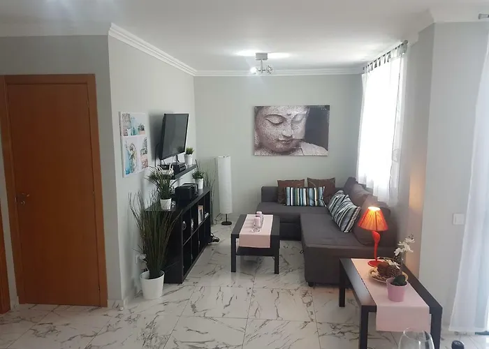 Casa Palmera Only 150 Meters To The Beach, Heated Pool, Wifi, Sat-tv, Balcony With Poolview Appartamento Arona (Tenerife)