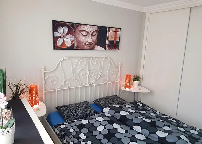Daire Casa Palmera Only 150 Meters To The Beach, Heated Pool, Wifi, Sat-tv, Balcony With Poolview